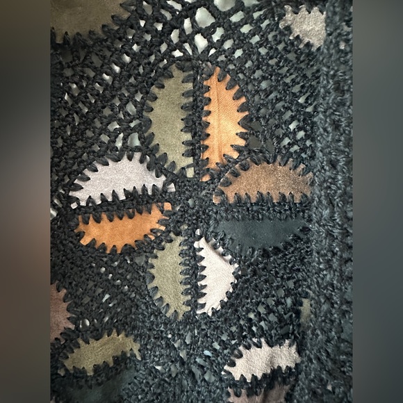 Rare Multicolor Genuine Leather Patchwork Crochet Fringe Cape O/S - Picture 7 of 8